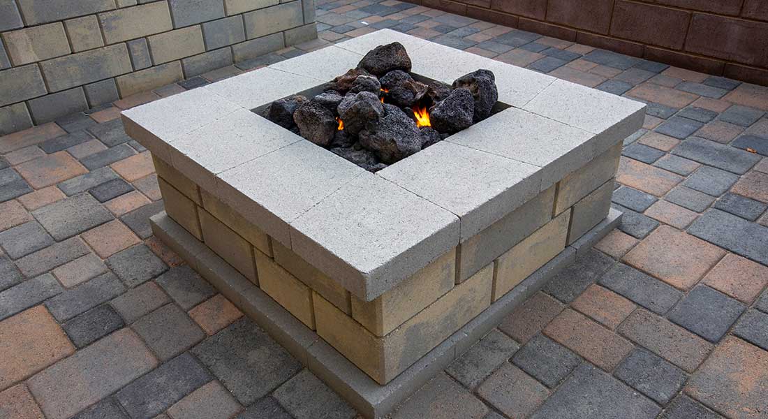 Stonegate Outdoor Fire Pit Kit