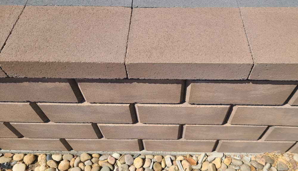Contemporary Wall Cap