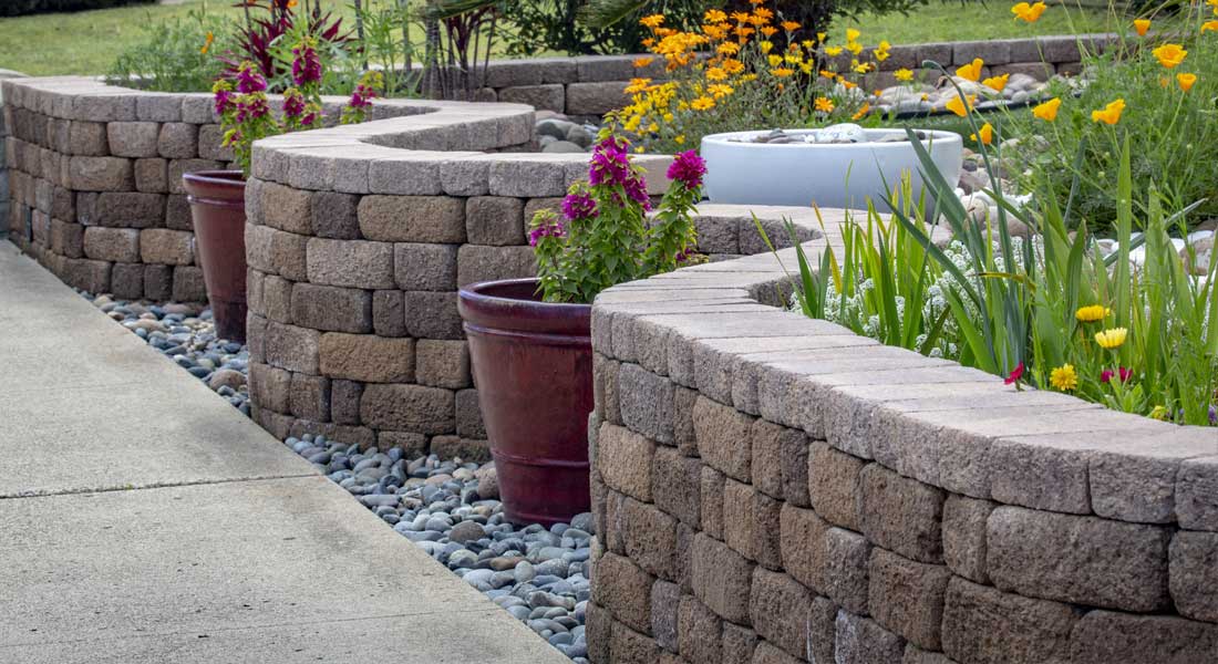 Keystone Retaining Wall Blocks Country Cottage Serpentine Wall