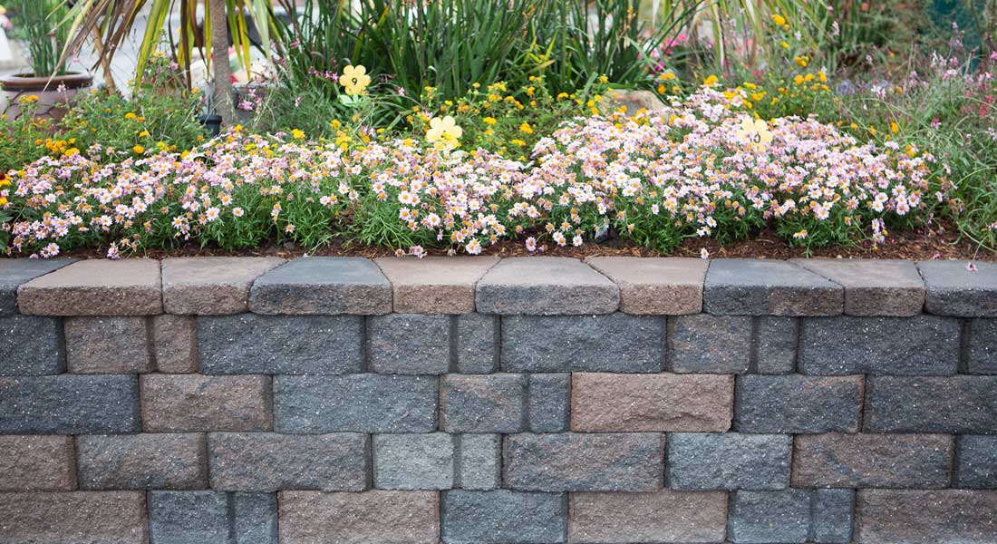 Keystone Retaining Wall Blocks Verazzo 4-Face Landscape Wall